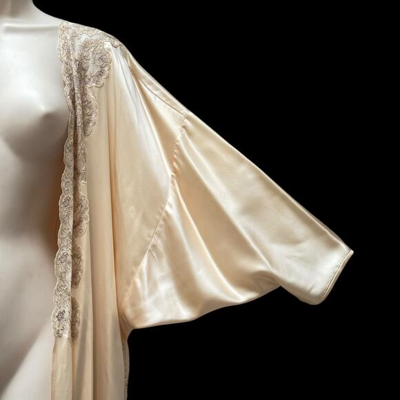 Vintage Peach Satin Robe Lace Trim Belted 50s Style Dolman Sleeve Loungewear M/L - Picture 4 of 13